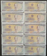 Load image into Gallery viewer, 10 x Vietnam 1000 Dong Banknotes
