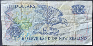 New Zealand 10 Dollar Paper Banknote (Ray Hardie)