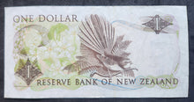 Load image into Gallery viewer, New Zealand 1 Dollar Paper Banknote (Russell) (1981-1992)
