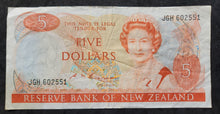 Load image into Gallery viewer, New Zealand 5 Dollar Paper Banknote (Russell) (1981-1992)
