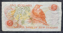 Load image into Gallery viewer, New Zealand 5 Dollar Paper Banknote (Hardie) (1967-1981)
