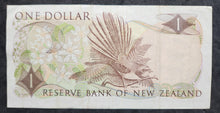 Load image into Gallery viewer, New Zealand 1 Dollar Paper Banknote (Fleming) (1967-1981)
