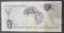 Load image into Gallery viewer, New Zealand 2 Dollar Paper Banknote (Knight) (1967-1981)
