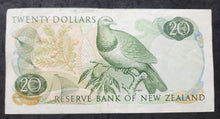 Load image into Gallery viewer, New Zealand 20 Dollar Paper Banknote (Ray Hardie)
