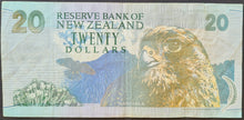 Load image into Gallery viewer, New Zealand 20 Dollar Paper Banknote
