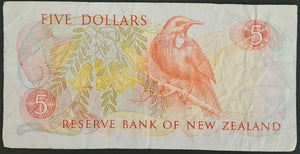 New Zealand 5 Dollar Paper Banknote