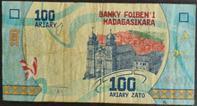 Load image into Gallery viewer, Madagascar 100 Ariary Banknote
