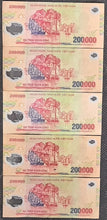 Load image into Gallery viewer, 5 x Vietnam 200 000 Banknotes
