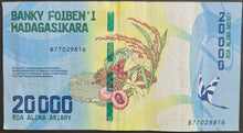 Load image into Gallery viewer, Madagascar 20,000 Ariary Banknote
