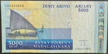 Load image into Gallery viewer, Madagascar 5,000 Ariary Banknote
